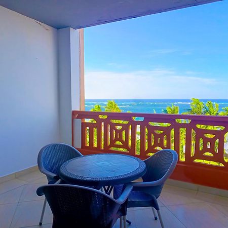 Ivory Beachfront Stays モンバサ エクステリア 写真