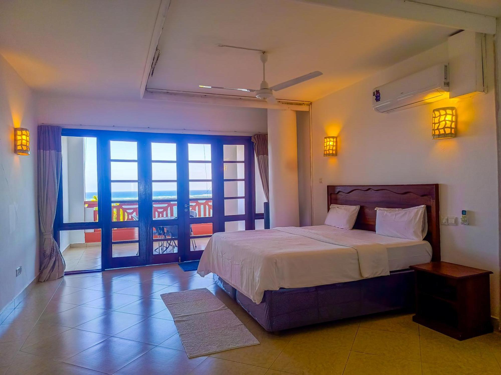 Ivory Beachfront Stays モンバサ エクステリア 写真