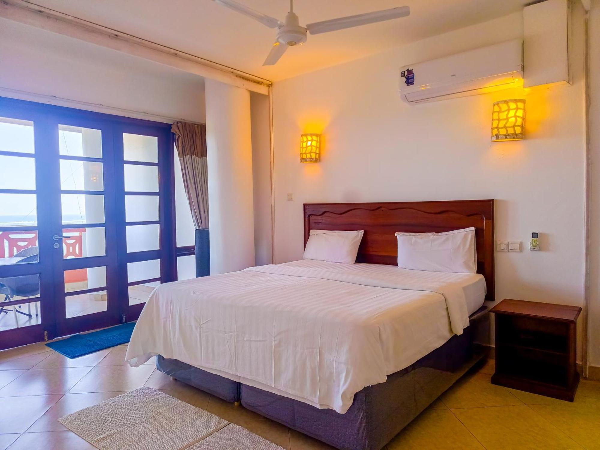 Ivory Beachfront Stays モンバサ エクステリア 写真