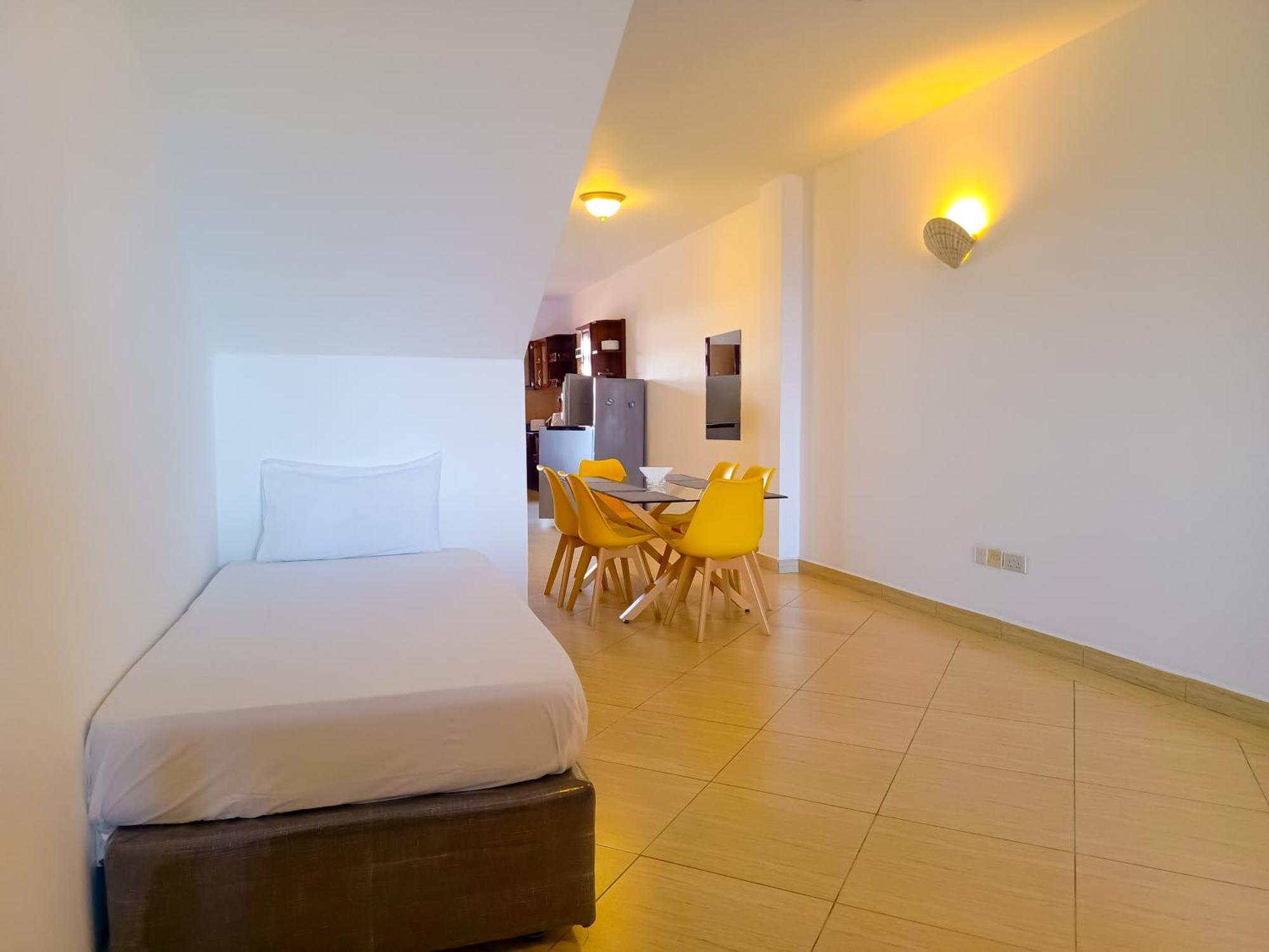 Ivory Beachfront Stays モンバサ エクステリア 写真