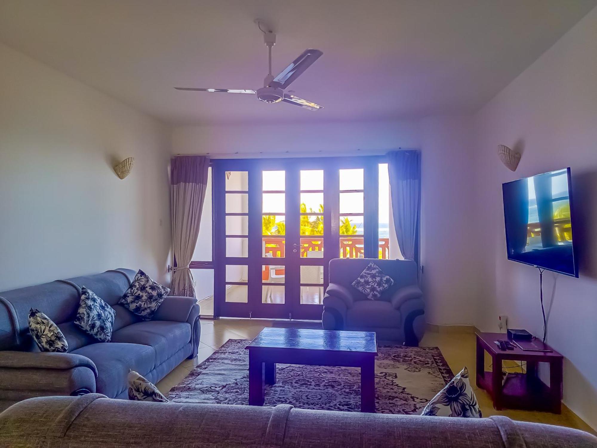 Ivory Beachfront Stays モンバサ エクステリア 写真